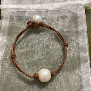 Pearl bracelet- Small